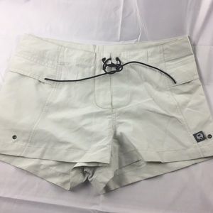 Ground shorts size medium B4